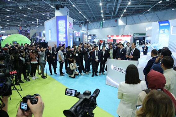 'SAHA'da gövde gösterisi: Türkiye'nin savunma gücü sergileniyor